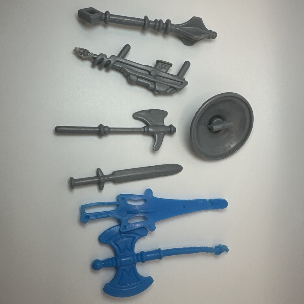 Vintage MOTU Weapons Lot Masters of the Universe He Man Accessories Parts Lot 9 - Picture 6 of 6